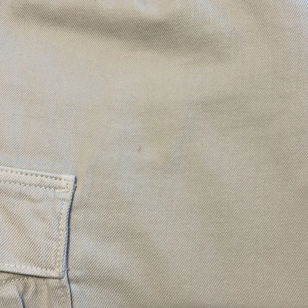 SOLD Banana Republic Twill Cargo Pant Transition Cream size 8 NWT - Picture 10 of 11